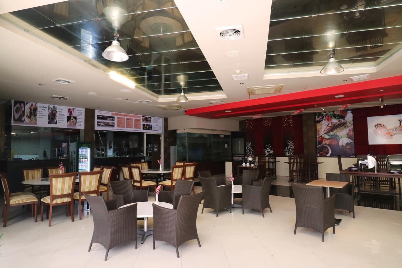 Grand Lifestyle Hotel Денпасар Екстериор снимка